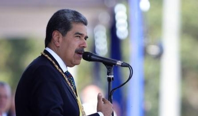 US Court Sets June 2027 Trial for Venezuelan President Maduro Amid Protests 